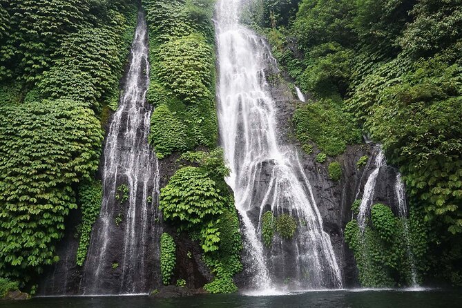 Tanah Lot and North Bali Tour: Scenic Journey - The Twin Lakes offer a quick highland pause
