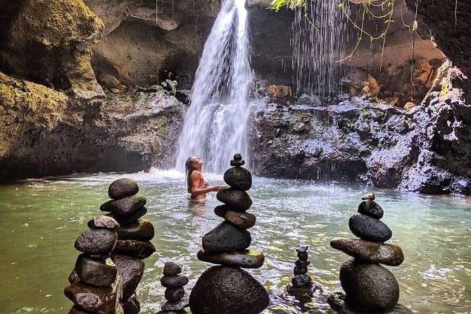 Tete Batu Tour (Culture, Rice Terraces and Waterfalls) - Lingsar Temple and Lombok’s unusual religious mix