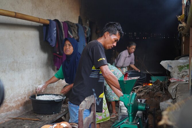 Tete Batu Tour (Culture, Rice Terraces and Waterfalls) - Burung Walet and Otak Kokoq Joben waterfalls