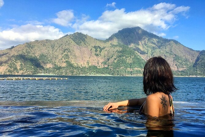 Trunyan Cemetery, Hot Spring, Penglipuran Village, and Waterfall Tour - Tibumana Waterfall for the final nature stop