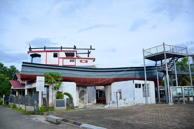 Tsunami Museum and Affected Areas Tour of Banda Aceh - The Tsunami Museum: an hour of facts, faces, and memory