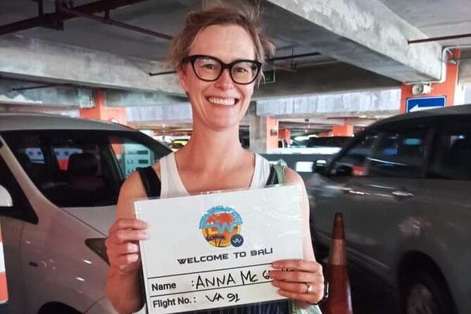 Ubud Bali - Airport & Ground Transfers | Price per Car - The 90-minute waiting window