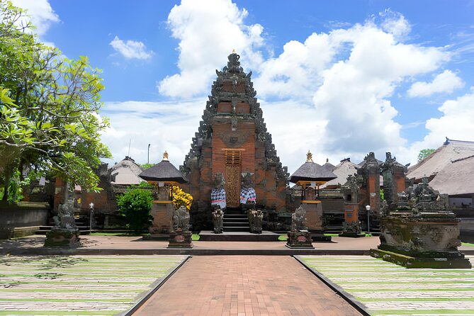 Ubud Bali: Rice Terrace, Waterfall and Tirta empul Day Tour - Cantik Agriculture explains Bali’s coffee and spice culture