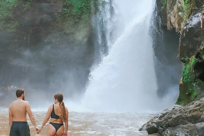 Ubud Day Tour: Sacred Monkey Forest, Tegenungan Waterfall, Rice Terrace - Tegenungan Waterfall and the 160-plus steps