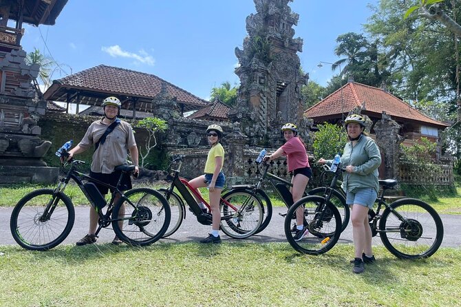 Ubud eBikes Tour to Tegallalang Rice Terrace - Coffee, tea, and optional extras