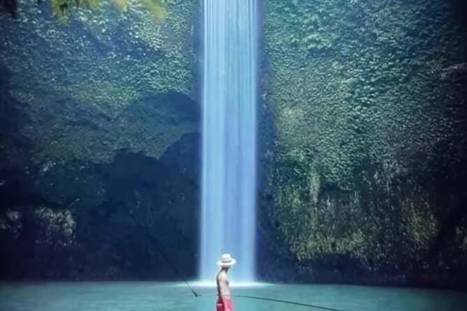 Ubud Highlight Rice Terrace,Waterfall,Temple and Art village - Tirta Empul and the meaning of a holy water temple