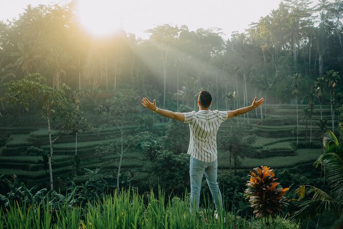 UBUD Instagram Spot Tour with Photographer - Kumulilir coffee, tea, and the plantation stop