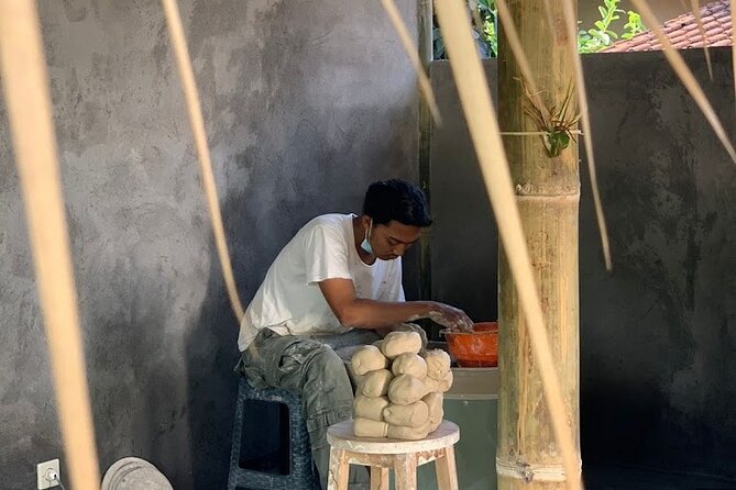 Ubud Pottery Ceramic Class in Bali - Trying the pottery wheel