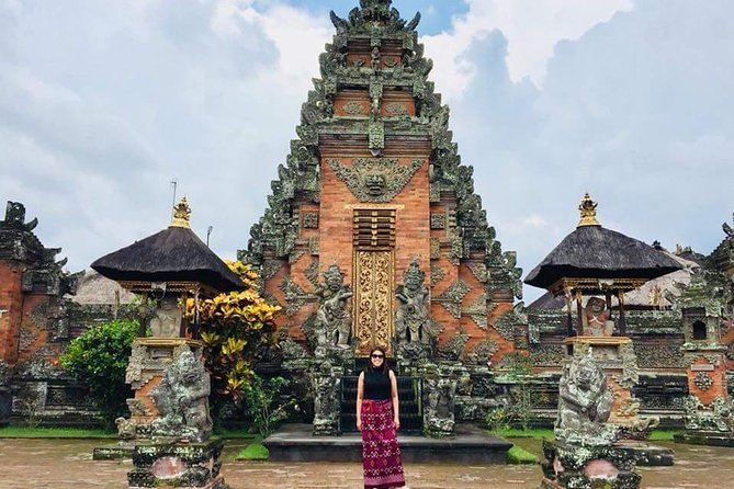 Ubud Private Tour : Best Of Ubud - Guided Tour - Taking in Tegalalang Rice Terrace
