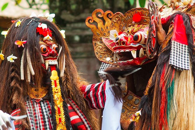 Ubud Temples, Waterfalls, Rice Terraces & Balinese Culture - Ubud Traditional Art Market and the four-hour shopping window