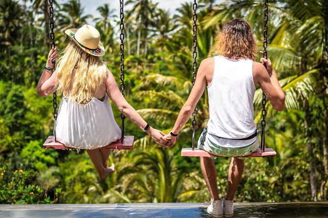 Ubud Top Attractions: Waterfalls, Temples and Rice Terraces - D Alas Warung, lunch with a valley view