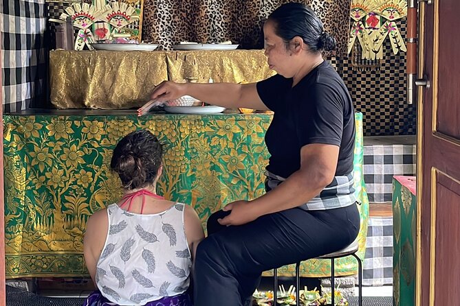 Ubud Tour - Balinese Healing By Shaman And Self Purification - Coffee, tea, and a local lunch