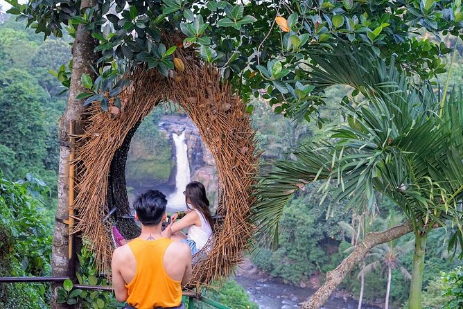 Ubud Trip, The Best of Ubud in a day - All Inclusive - Batubulan: starting with Balinese batik
