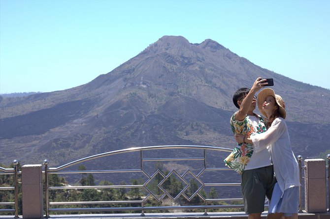 Ubud Volcano Lake and Natural Hot Spring Tour - Mount Batur lunch comes with the best table