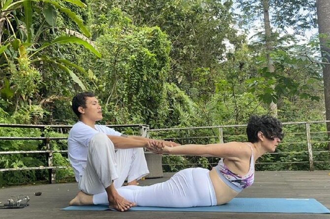 Ubud yoga, rice terrace walk and floating Breakfast tour - Who will get the most from this outing