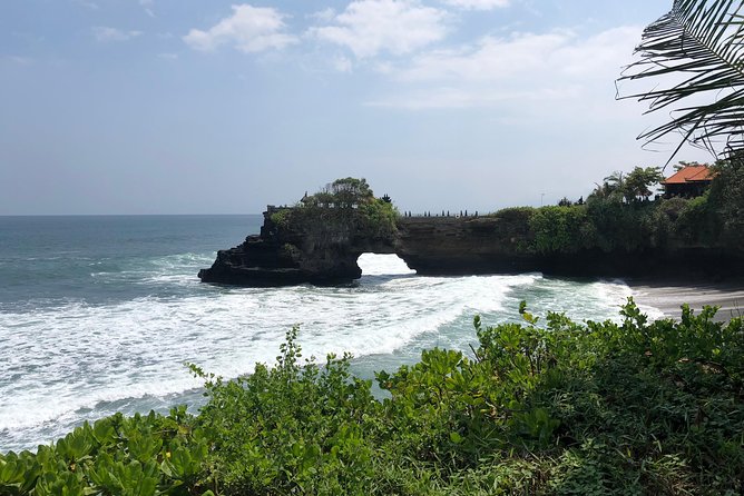 Ulun Danu Bratan Temple with Tanah Lot Sunset - The guides are part of the value
