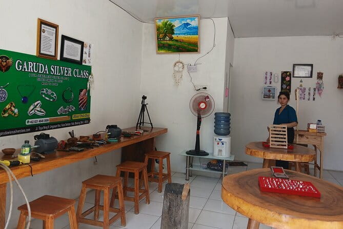 Uluwatu Silver Class: A Unique Jewelry-Making Experience in Bali - Choosing a Ring, Bracelet, or Other Design