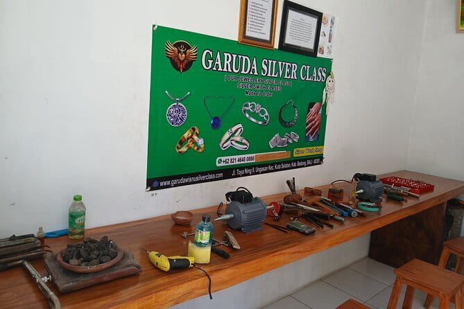 Uluwatu Silver Class: A Unique Jewelry-Making Experience in Bali - Who Will Enjoy This Most