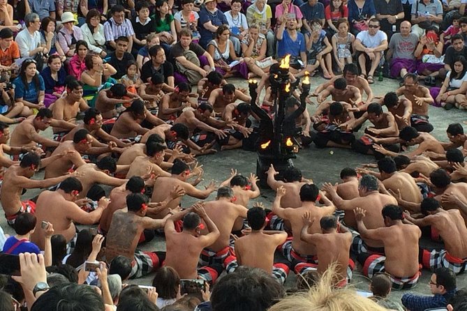 Uluwatu Temple & Kecak Fire Dance Show (Include All Tickets) - The Sunset Setting, With Crowds to Match