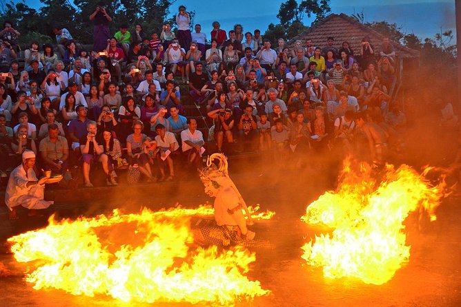 Uluwatu Temple & Kecak Fire Dance Tour - The evening schedule and the small drawbacks