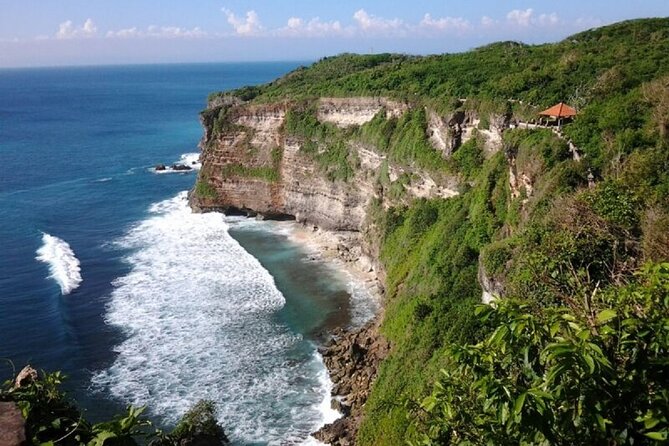 Uluwatu Temple & Kecak Fire Dance Tour - Should you book it?