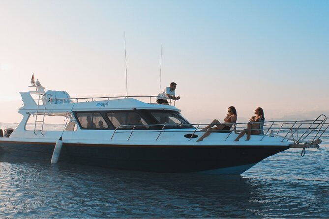 VIP Private Boat to Nusa Penida: Snorkeling with Mantas + Land Tour Adventure - Mertasari Beach and the quick boat crossing