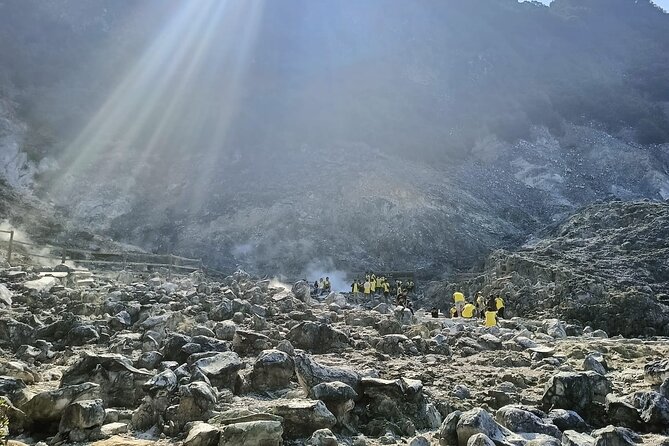 Volcano and Domas Crater of Hot Stony Bubble from Jakarta Lunch - Who should book this experience?
