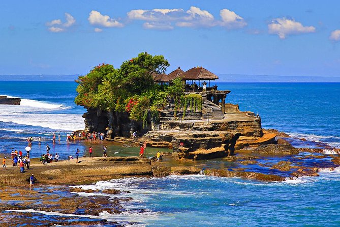 West Bali Tour: Taman Ayun, Ulun Danu Beratan, Jatiluwih Rice Terrace, Tanah Lot - One day, six very different sides of Bali