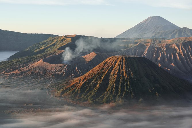 Yogyakarta Bromo Ijen Bali Tour (5d4n) - Day 2: Setumbu Hill, Borobudur, and Prambanan