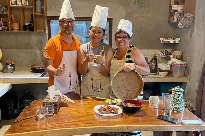 Yogyakarta Cooking Class and Market Tour - How the guides shape the experience